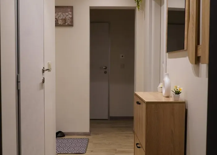 Cozy In The Heart Of Sofia, Bg アパート *