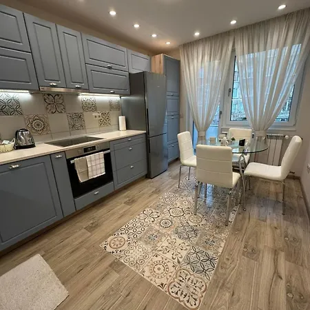 Cozy In The Heart Of Sofia, Bg *