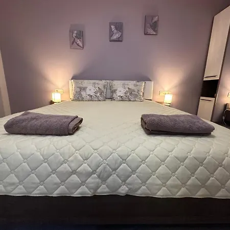 Cozy In The Heart Of Sofia, Bg 索菲亞