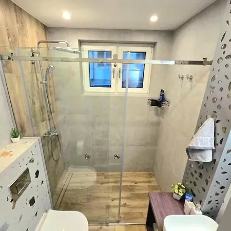 Cozy In The Heart Of Sofia, Bg 索菲亞